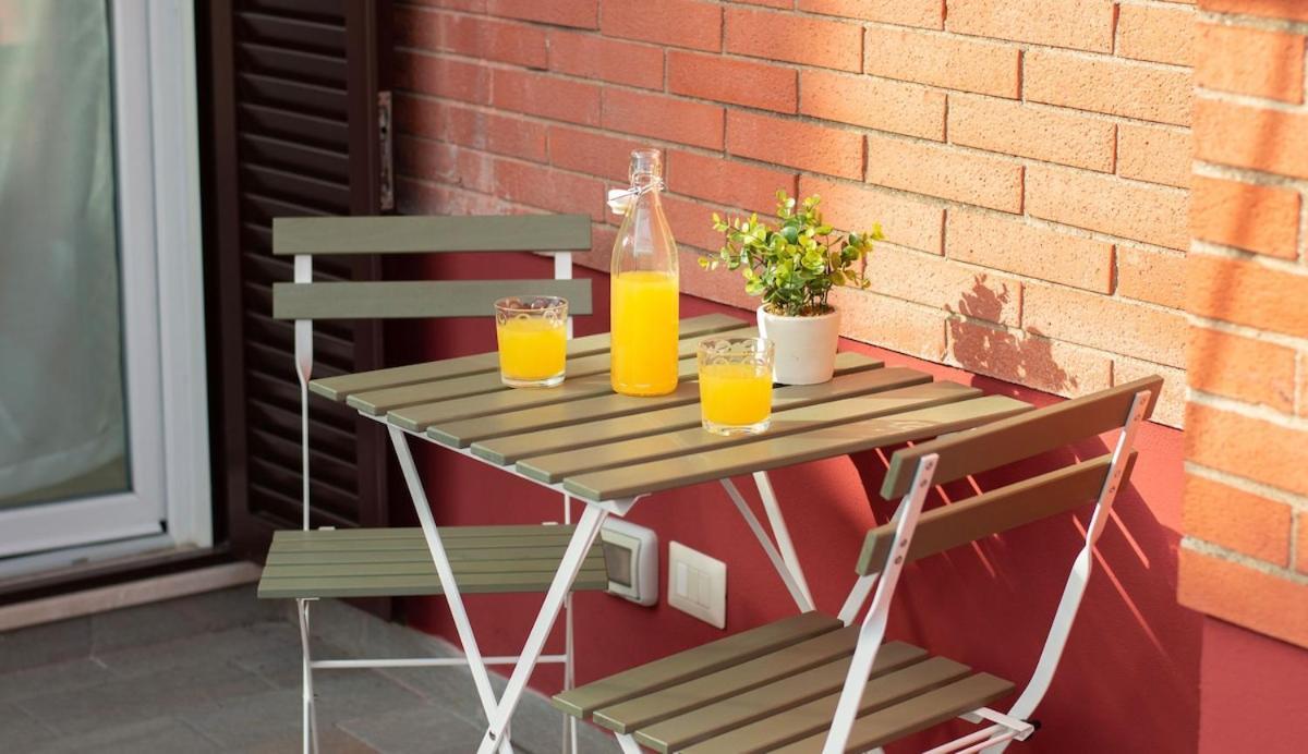 Three-bedroom With Private Terrace - Anagnina Roma