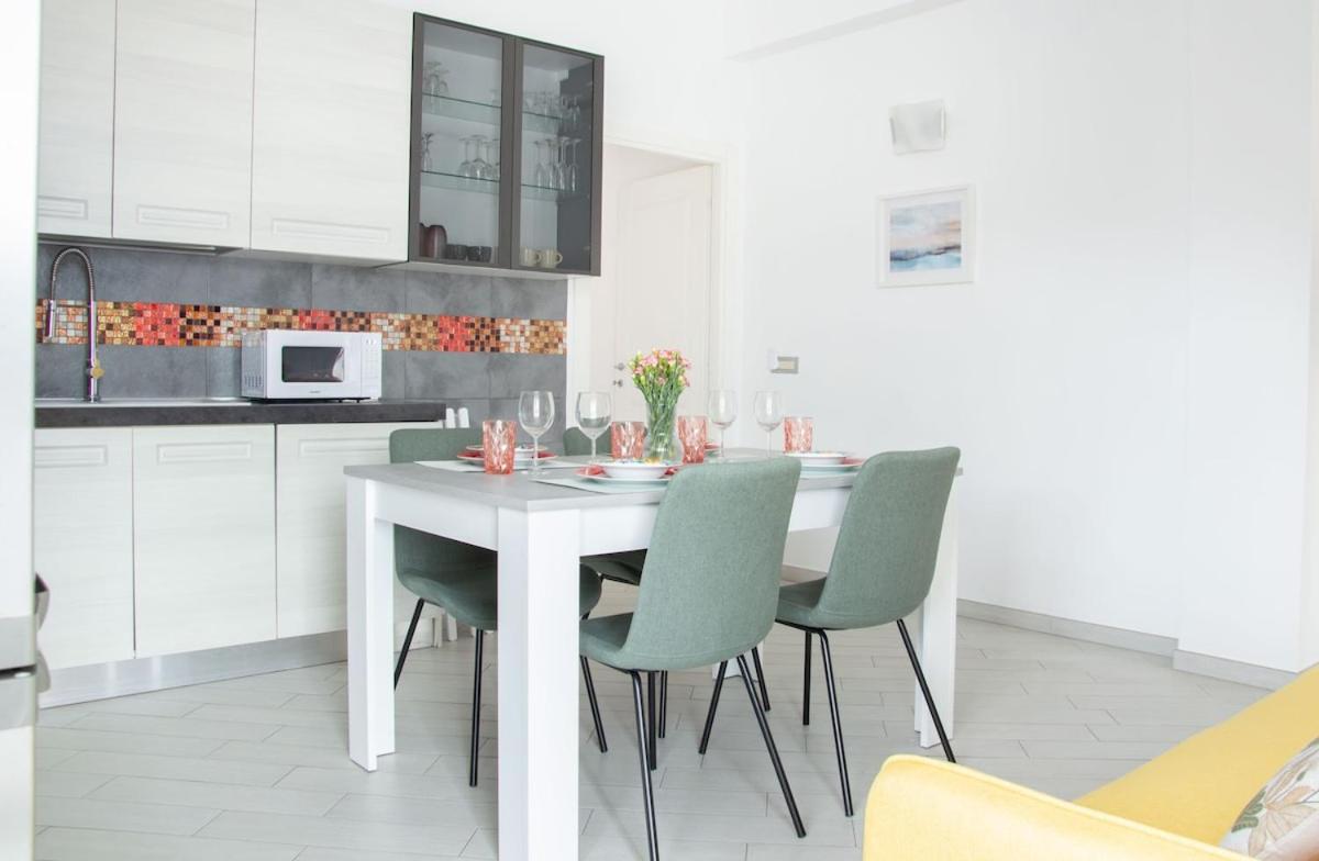 Appartamento Three-bedroom With Private Terrace - Anagnina