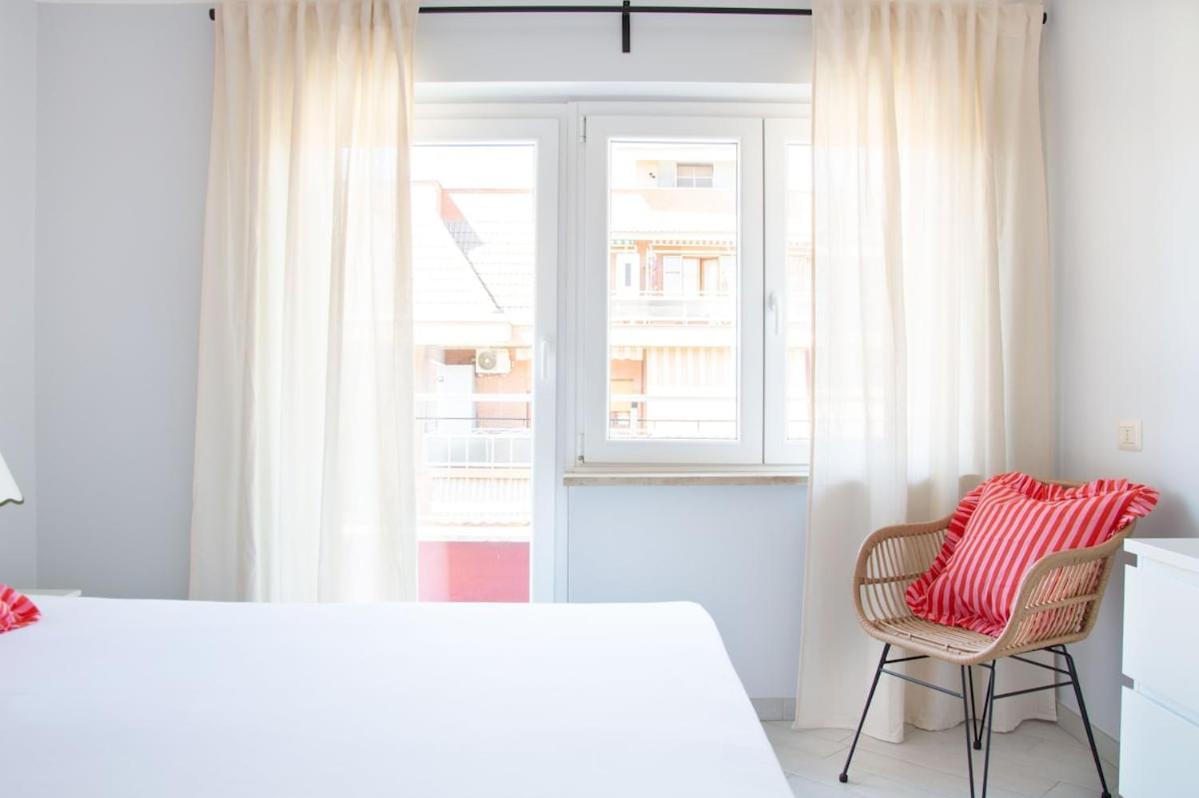 Three-bedroom With Private Terrace - Anagnina Appartamento *