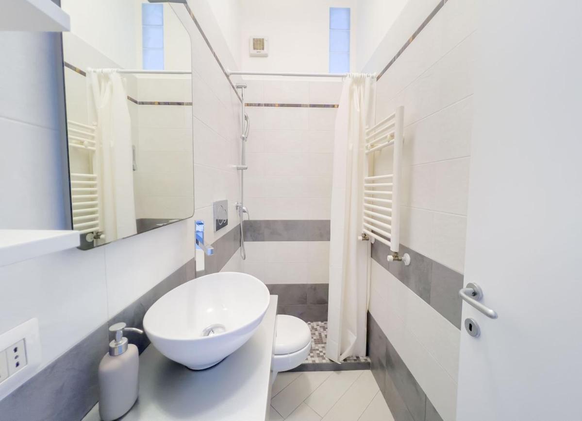 Three-bedroom With Private Terrace - Anagnina *
