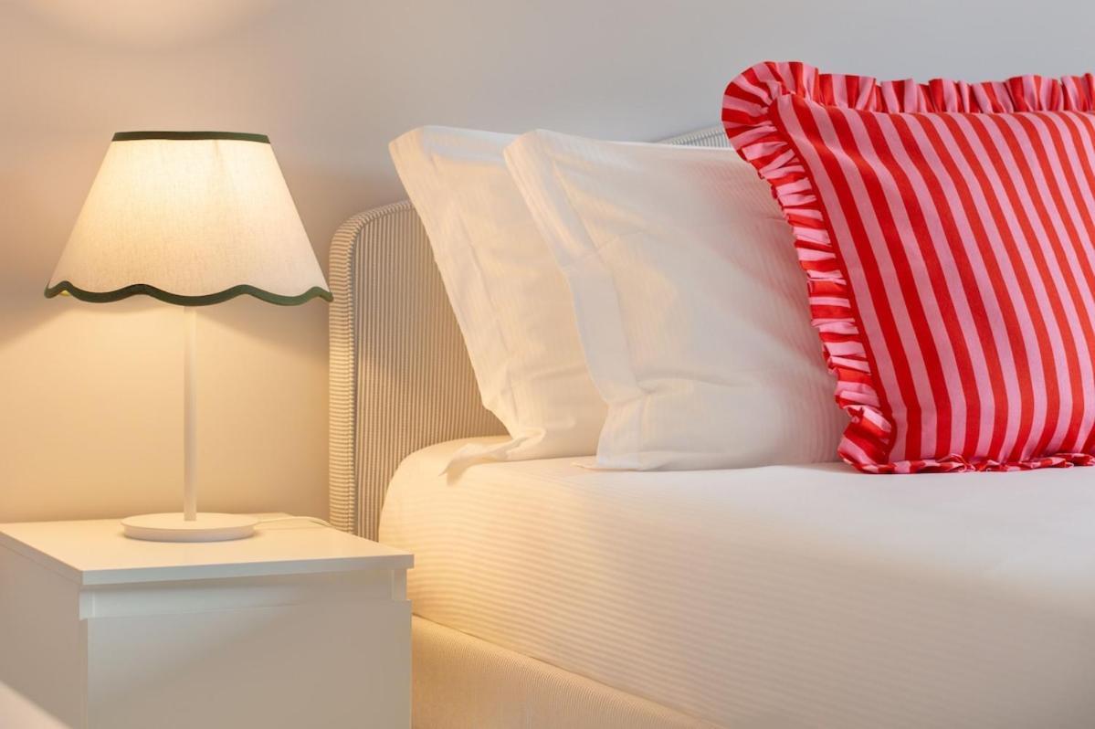 Three-bedroom With Private Terrace - Anagnina Roma