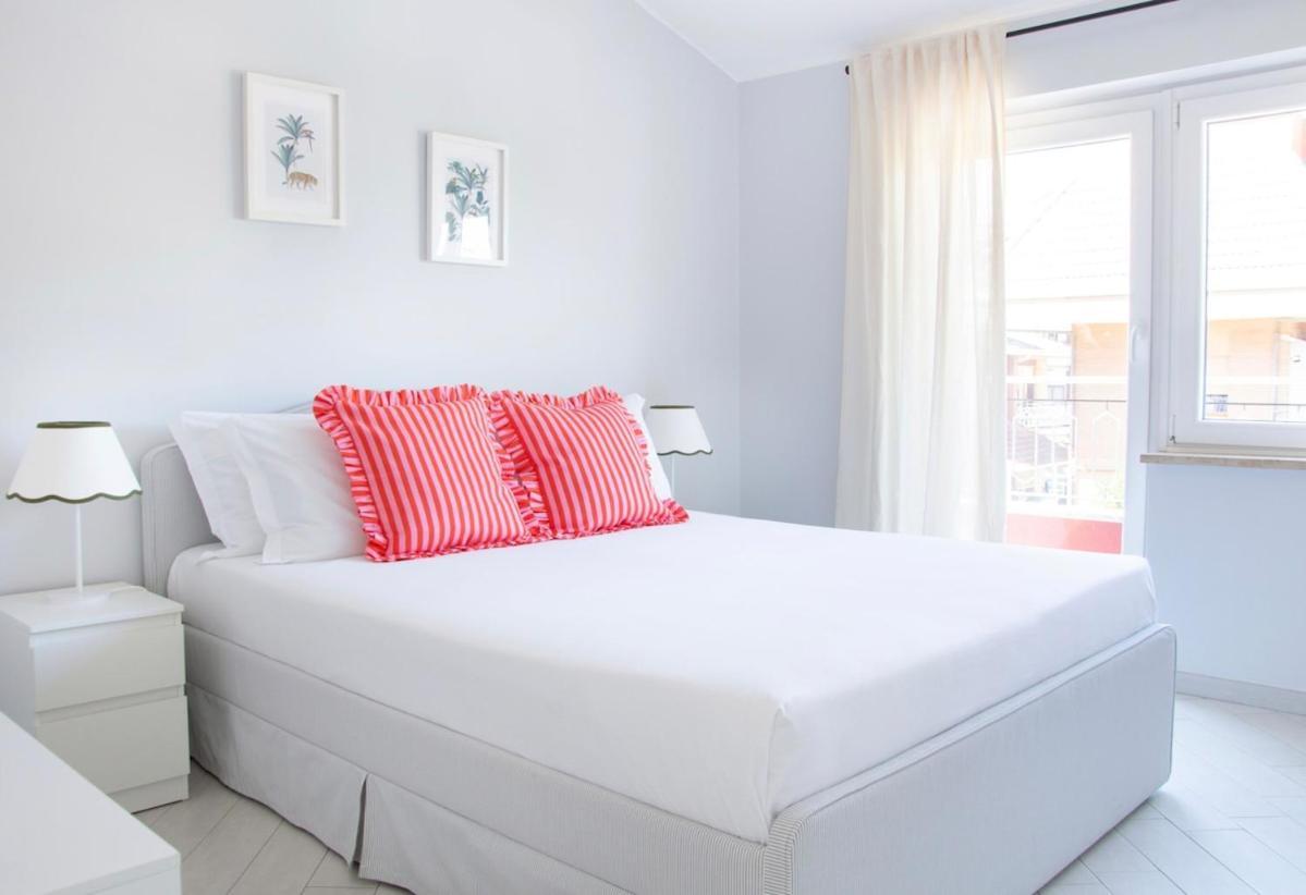 Three-bedroom With Private Terrace - Anagnina Apartment *